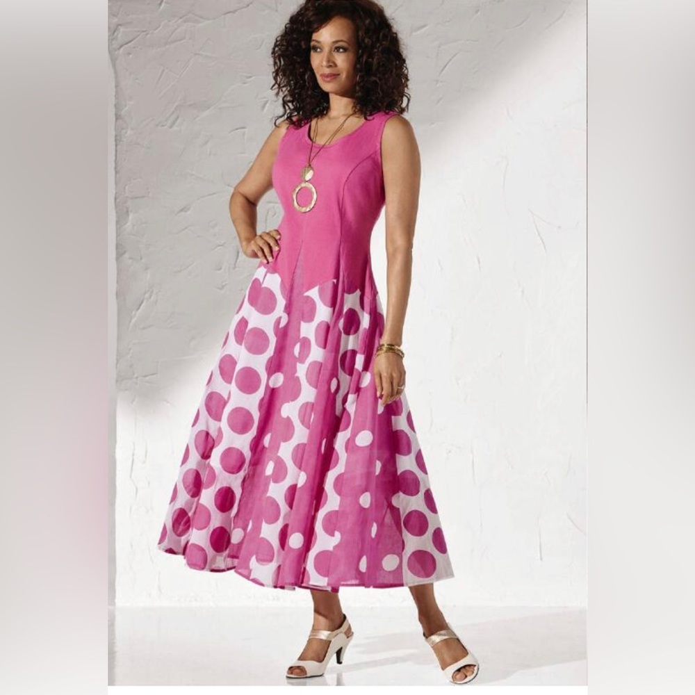 BNWT beautiful retro  pink polka dot dress